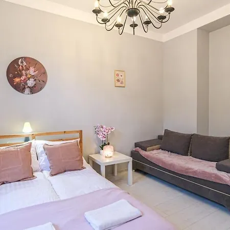 The Pink Blossom * Krakkó